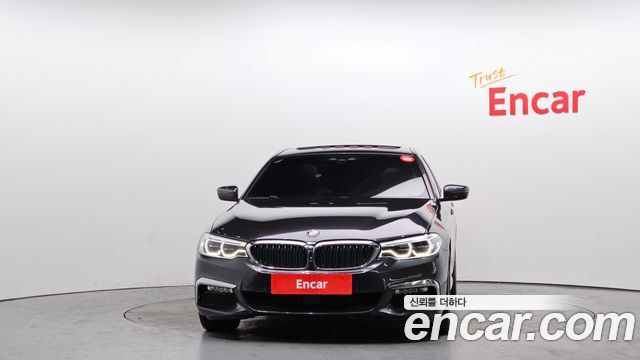 BMW 5-Series 2018 — photo 3