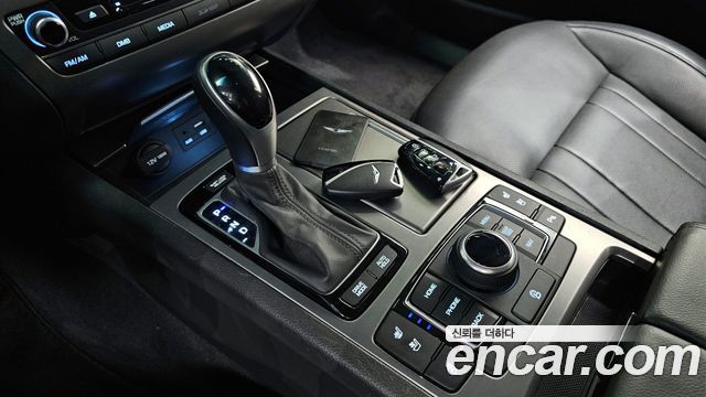 Hyundai Genesis 2016 — photo 9