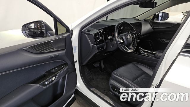 Lexus NX 2024 — photo 10