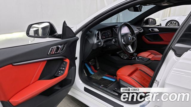 BMW 2-Series 2021 — photo 10