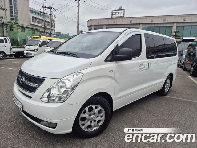 Hyundai Starex 2015 — photo 1