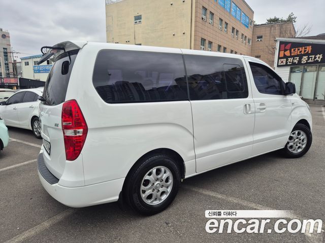 Hyundai Starex 2015 — photo 4