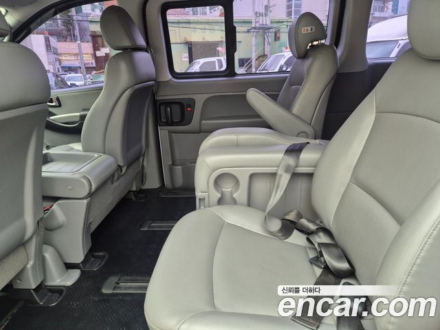 Hyundai Starex 2015 — photo 8
