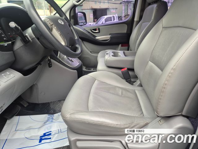 Hyundai Starex 2015 — photo 11