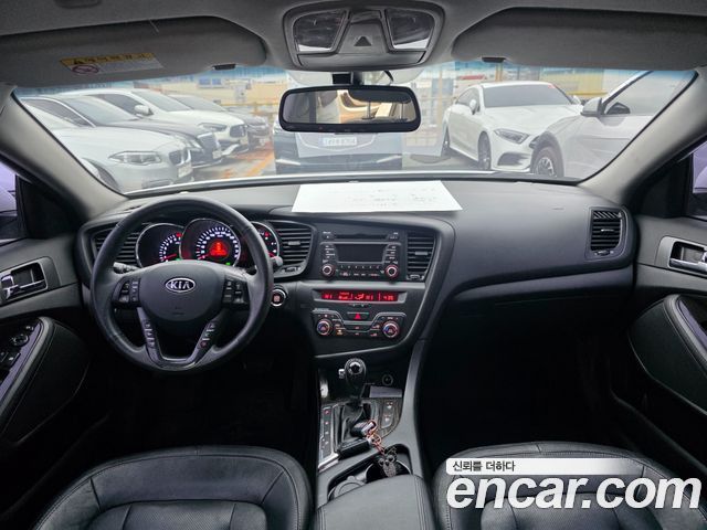 Kia K5 2012 — photo 8