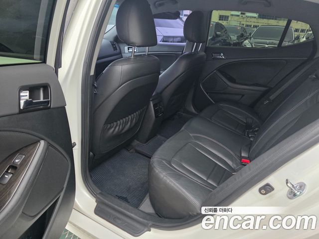 Kia K5 2012 — photo 11