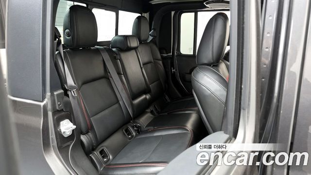 Jeep Gladiator 2021 — photo 12