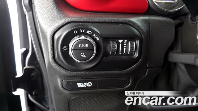 Jeep Gladiator 2021 — photo 13