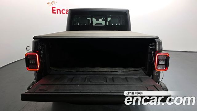 Jeep Gladiator 2021 — photo 20