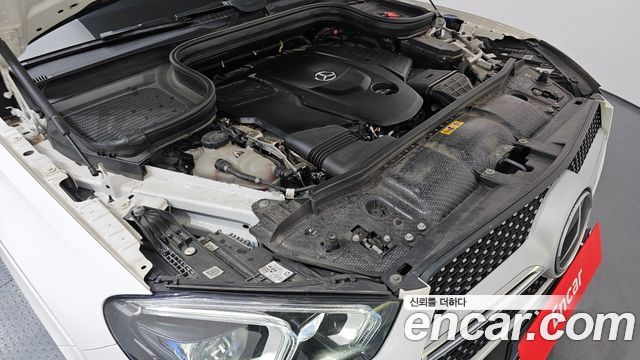 Mercedes-Benz GLE-Class 2023 — photo 6
