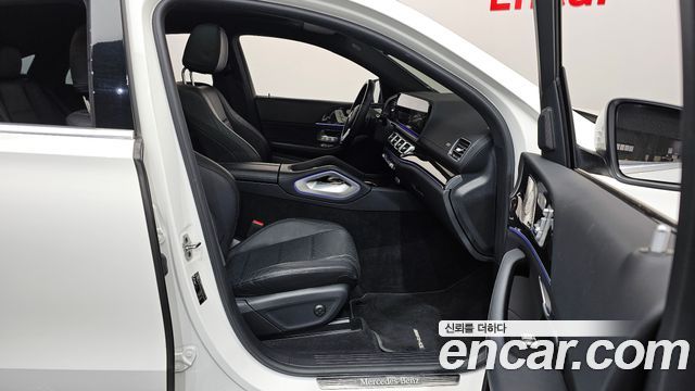 Mercedes-Benz GLE-Class 2023 — photo 11