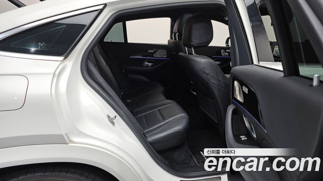Mercedes-Benz GLE-Class 2023 — photo 12