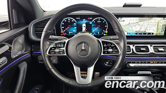 Mercedes-Benz GLE-Class 2023 — photo 13