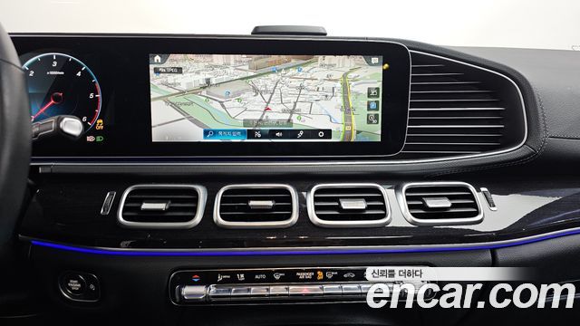 Mercedes-Benz GLE-Class 2023 — photo 14