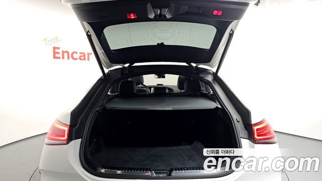 Mercedes-Benz GLE-Class 2023 — photo 20