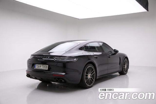 Porsche Panamera 2023 — photo 7