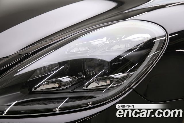 Porsche Panamera 2023 — photo 9
