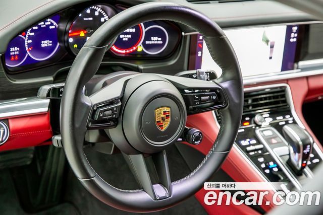 Porsche Panamera 2023 — photo 14
