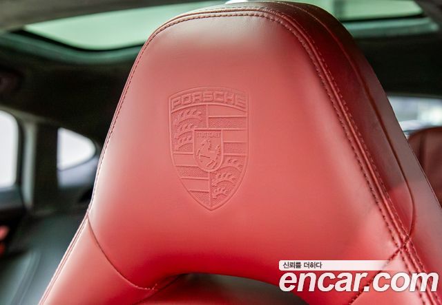 Porsche Panamera 2023 — photo 17