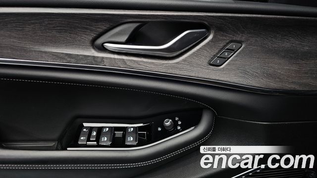 Jeep Cherokee 2023 — photo 12