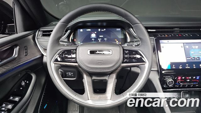 Jeep Cherokee 2023 — photo 14