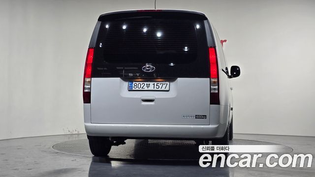 Hyundai Staria 2024 — photo 4