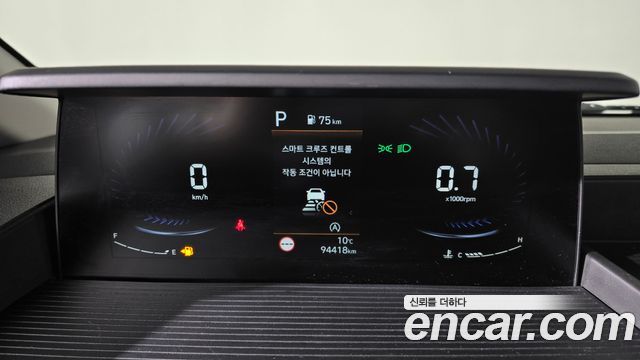 Hyundai Staria 2024 — photo 8