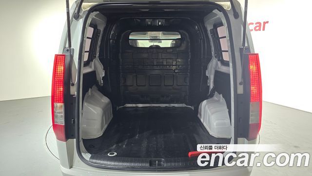 Hyundai Staria 2024 — photo 20