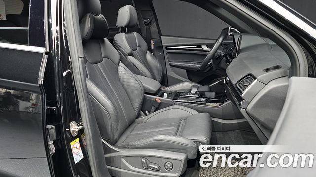 Audi Q5 2021 — photo 10