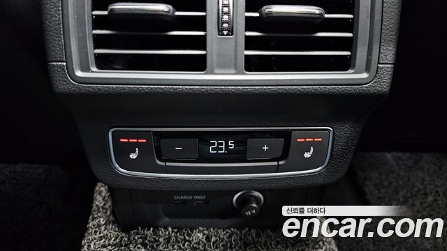Audi Q5 2021 — photo 19