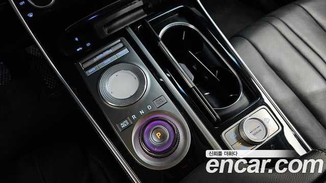 Genesis GV80 2022 — photo 16