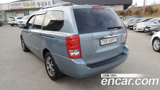 Kia Canival 2013 — photo 6