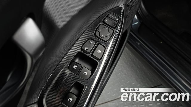 Hyundai Veloster 2018 — photo 14