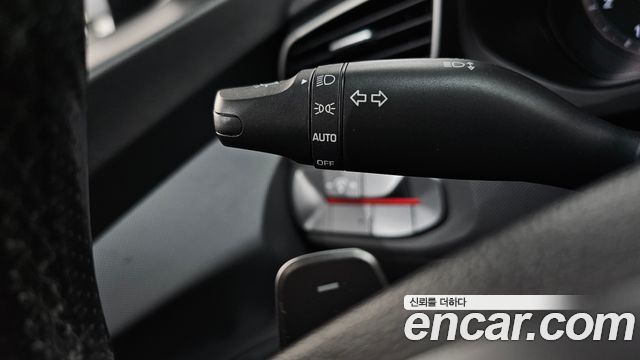 Hyundai Veloster 2018 — photo 15