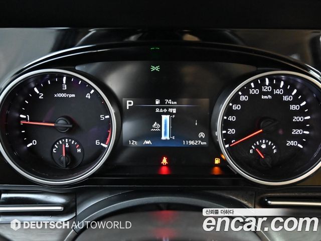 Kia Canival 2022 — photo 19