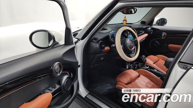 Mini Cooper 2023 — photo 10