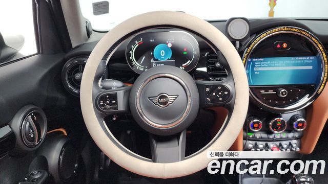Mini Cooper 2023 — photo 13