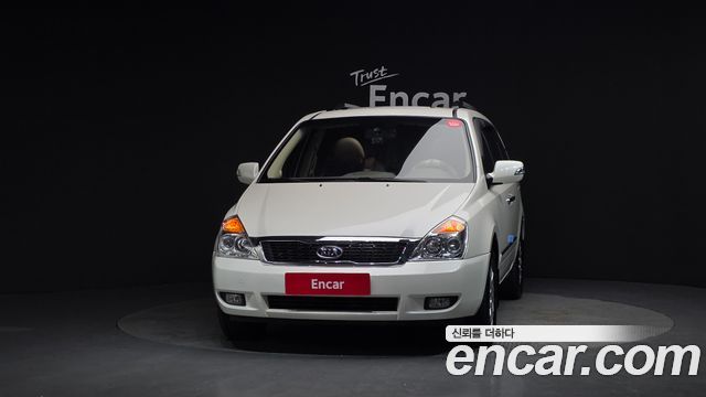 Kia Canival 2011 — photo 3