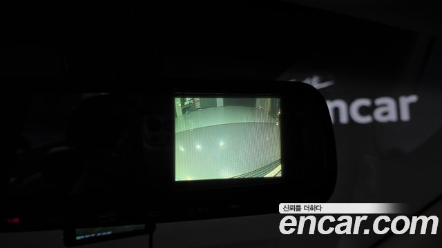 Kia Canival 2011 — photo 16