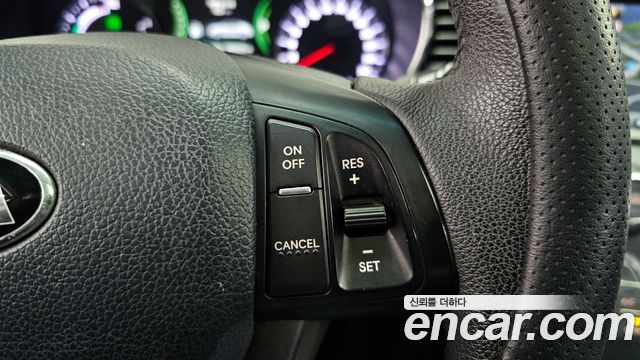 Kia K5 2013 — photo 12