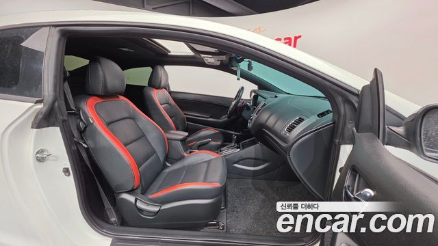 Kia K3 2017 — photo 10