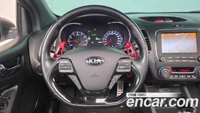 Kia K3 2017 — photo 15