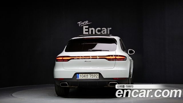 Porsche Macan 2021 — photo 4