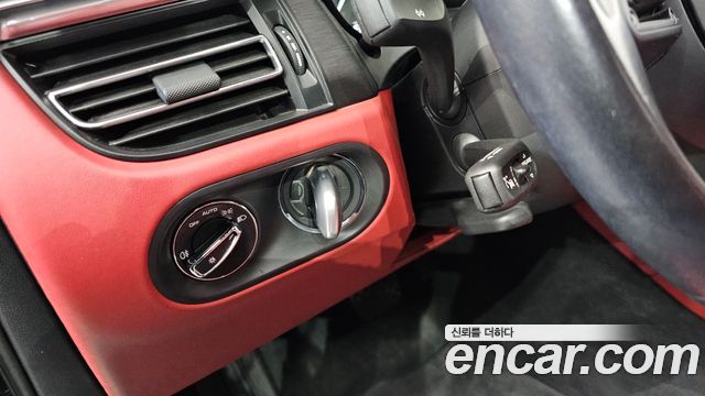 Porsche Macan 2023 — photo 12