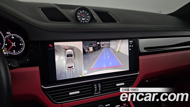 Porsche Cayenne 2022 — photo 15