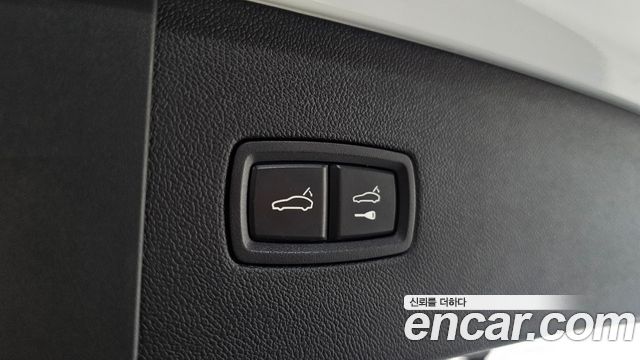Porsche Cayenne 2022 — photo 17