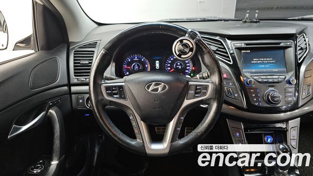 Hyundai i40 2015 — photo 13