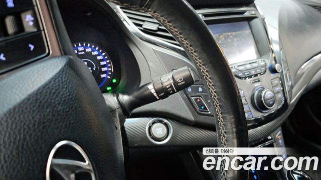 Hyundai i40 2015 — photo 19