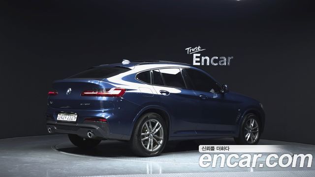 BMW X4 2020 — photo 2