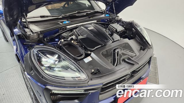 Porsche Macan 2022 — photo 6